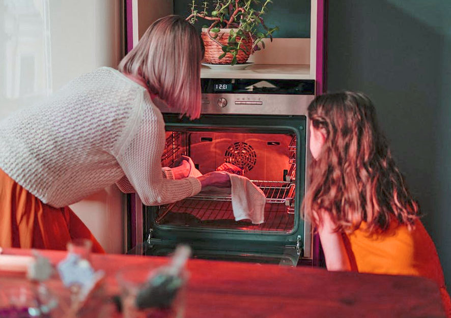 Grandma-and-Grandaughter-Oven-View